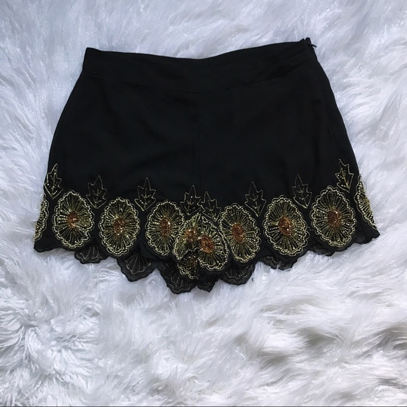 Forever 21 Pants - NWT Beaded Shorts